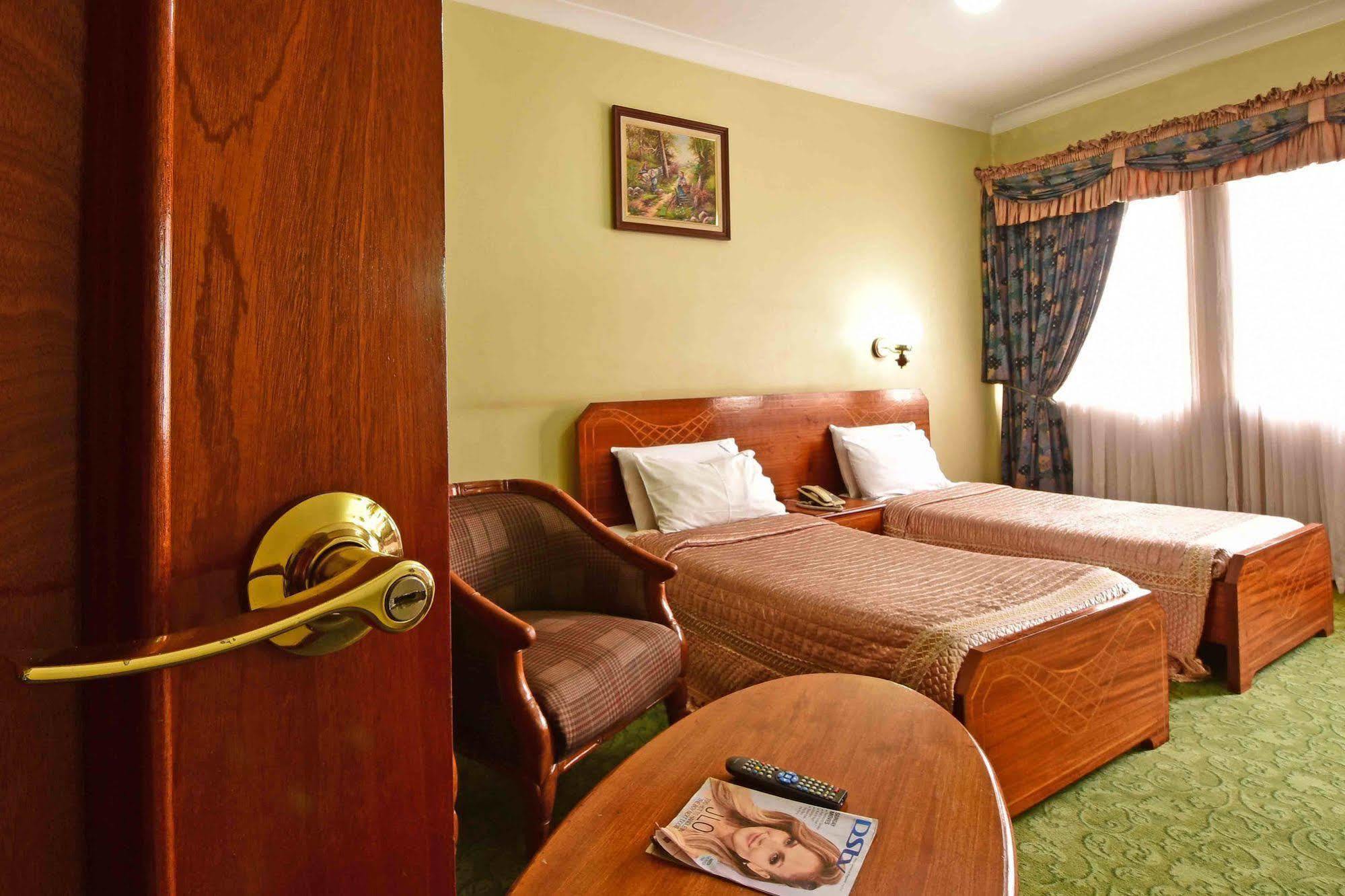 Grand Imperial Hotel Kampala Exterior foto